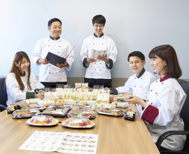 食べる楽しさを商品で表現